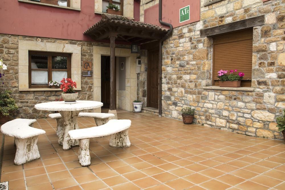 Apartamentos La Regoria اريناس دي كابراليس المظهر الخارجي الصورة